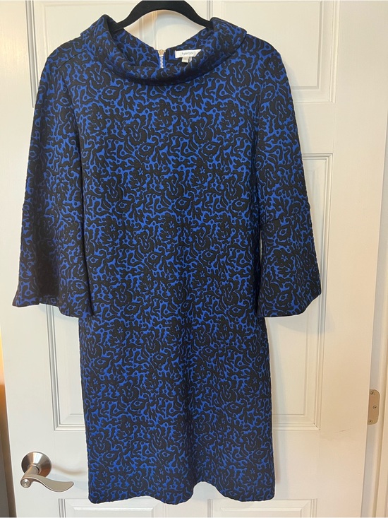 Tyler Boe Dresses & Skirts - Tyler Boe Black and Blue Patterned Dress Size M